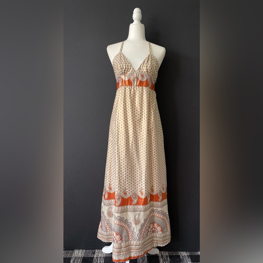 Y2K Forever by Forever 21 Gold Threaded Empire Waist Maxi Halter Neck Dr…